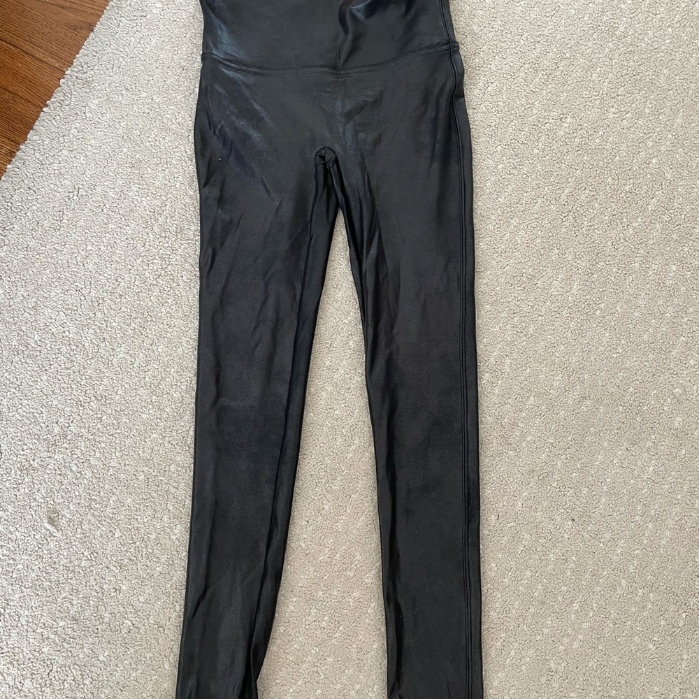 Spanx leather leggings size small